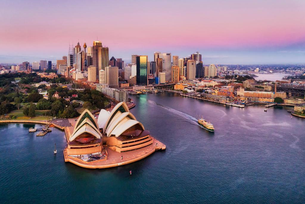12N Stunning Australia