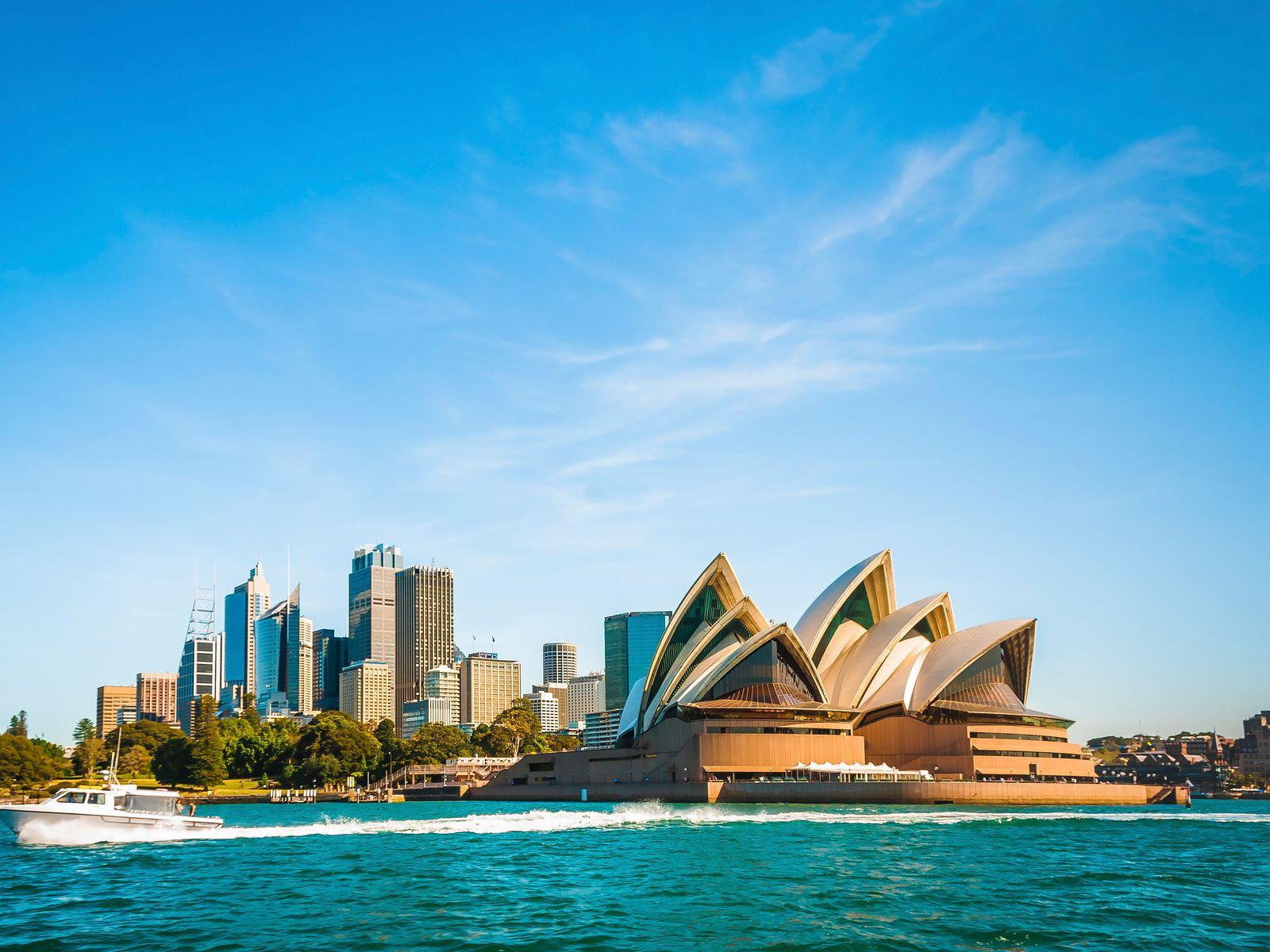 12N Stunning Australia