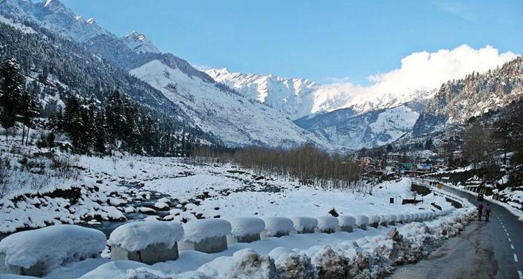 2 Nights and 3 Days in Manali via Volvo Bus