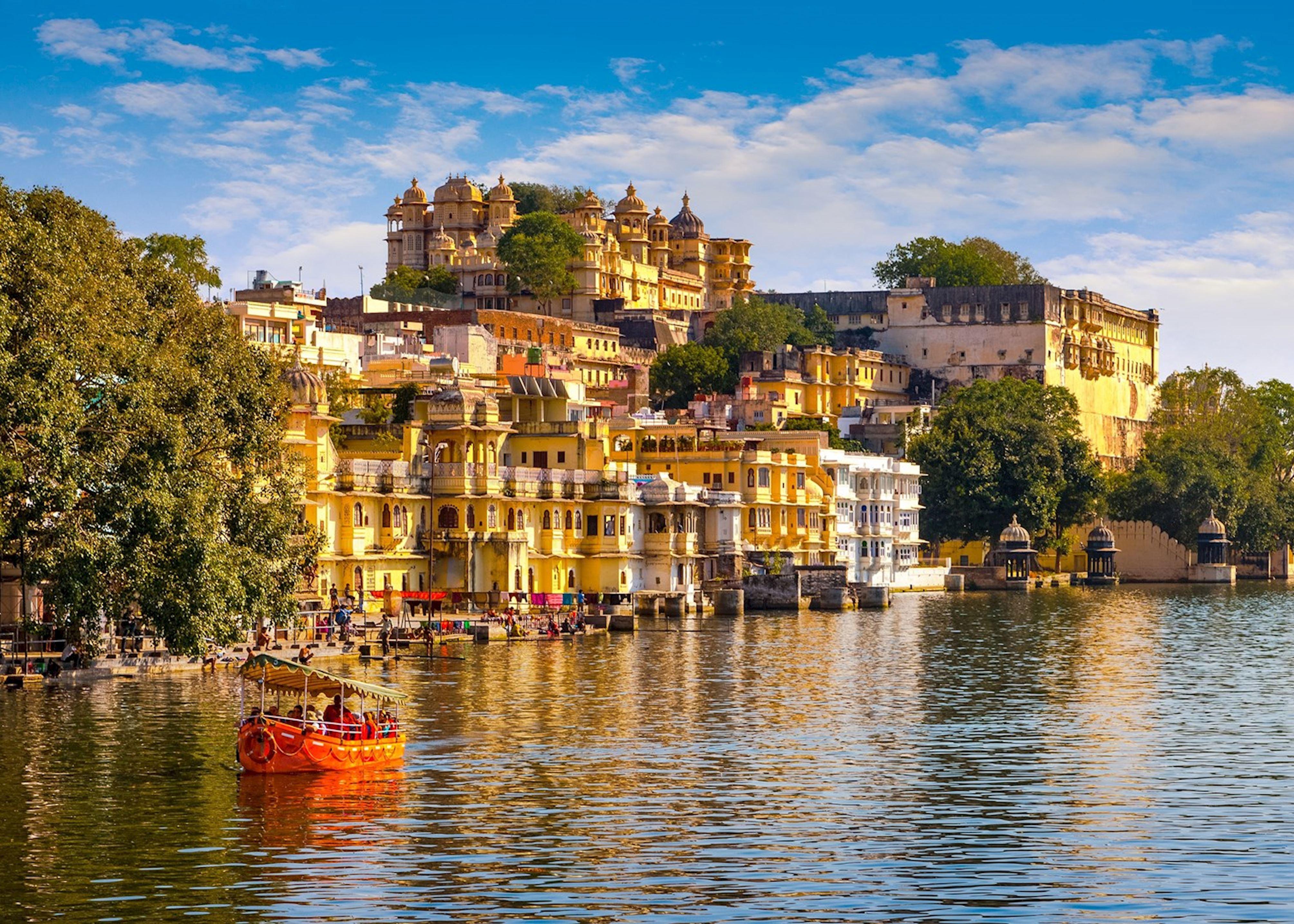 2N Rajasthan | Udaipur | Hotel King Fisher