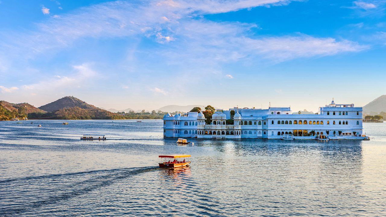2N Rajasthan | Udaipur | Hotel King Fisher