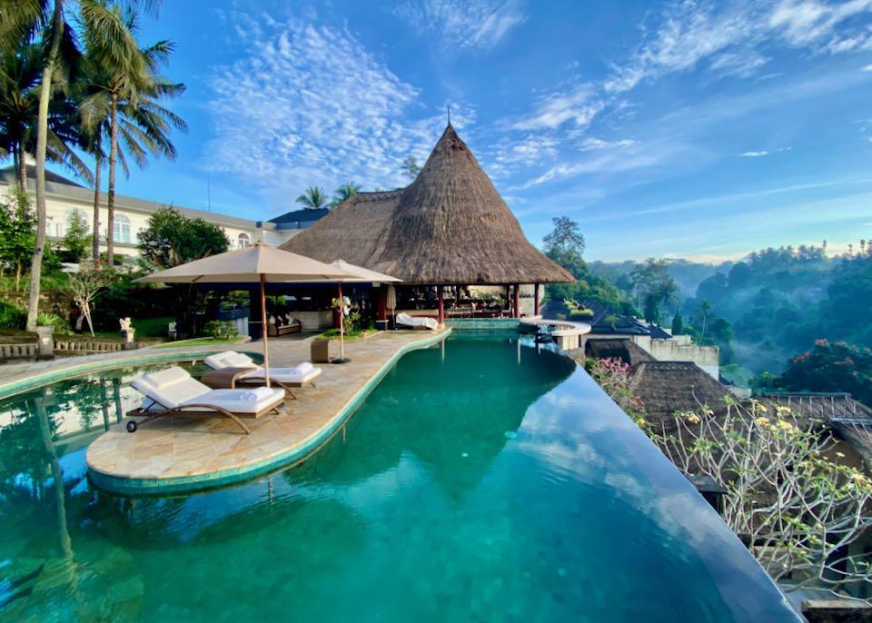 4N Majestic Kuta