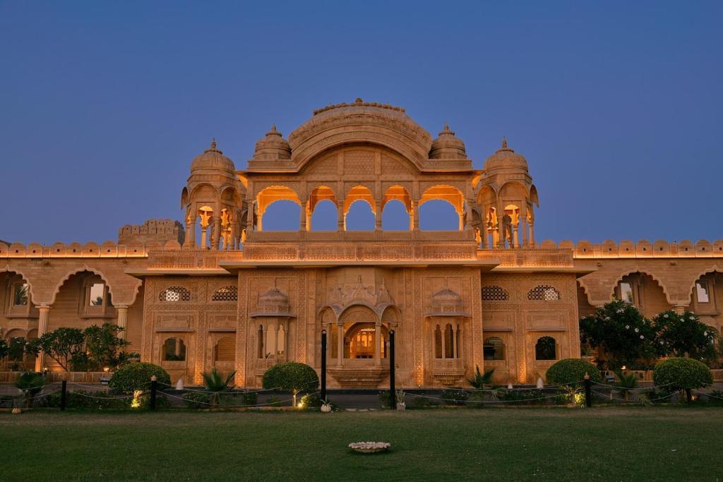 7N Rajasthan Tour | Jaisalmer, Jodhpur, Mount Abu, Udaipur, Pushkar