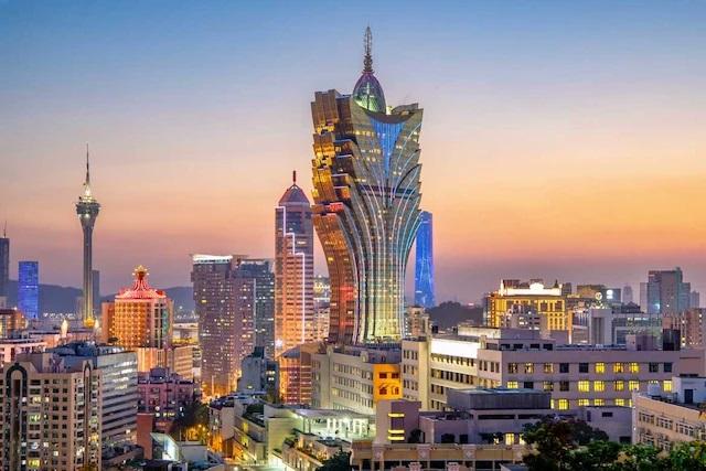 Amazing 4N Hong Kong and 2N Macau
